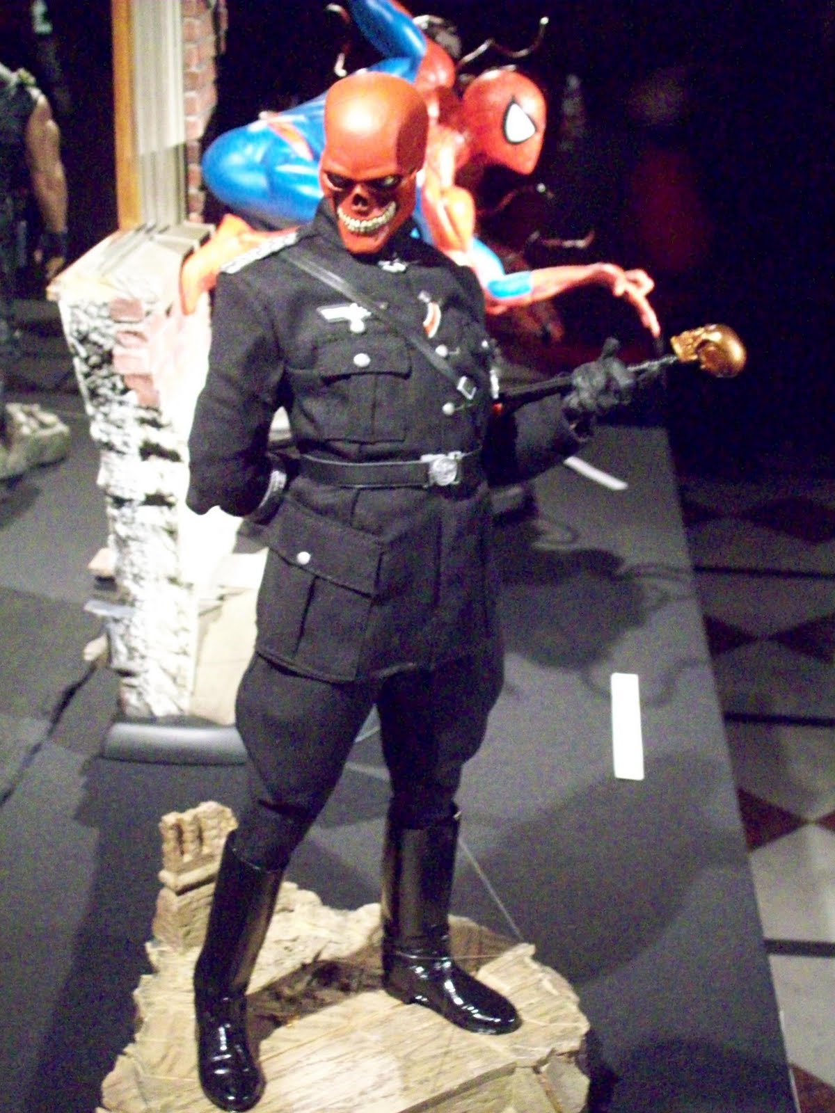 UNIVERSO RETRO Expo Superheroes y Artistas Argentinos