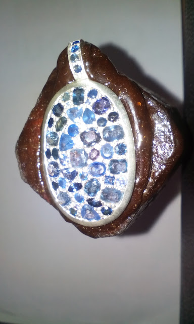 Oval shape Hanmade  Silver Jewel with Blue Sapphire