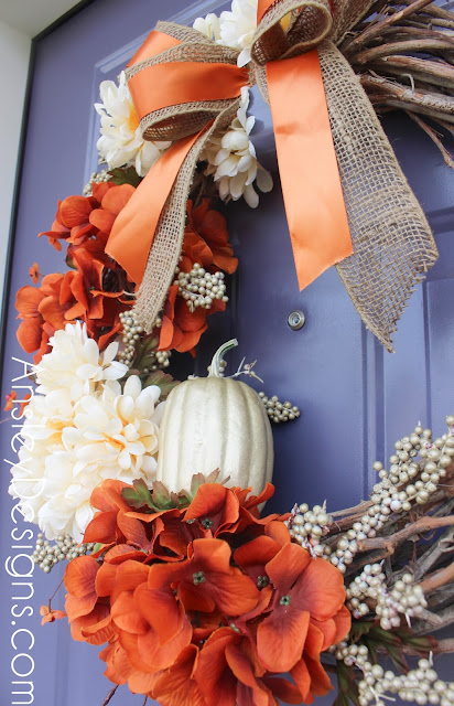 DIY fall floral wreath. Hydrangeas pumpkin autumn