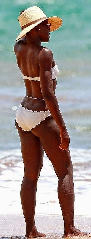 Lupita Nyong’o confirmed her goddess status while strolling the beaches of ...