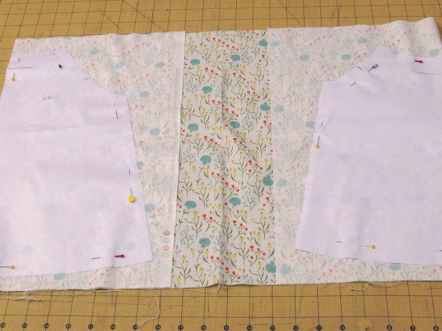 COSE CON NOSOTRAS: VESTIDO BEBE BURDA ABRIL 2015. PASO A PASO!!! PRIMERA PARTE