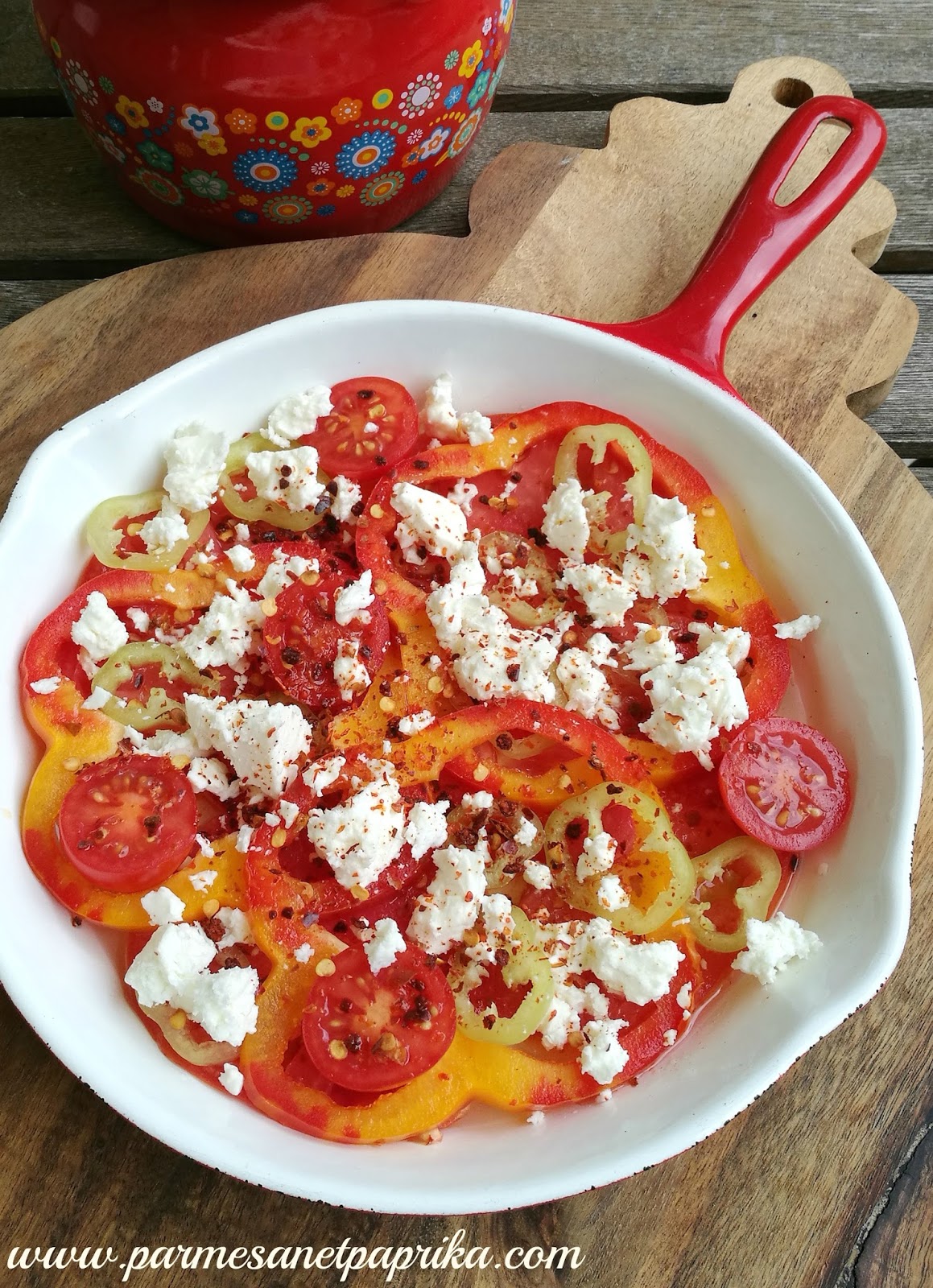 Parmesan et Paprika: Tomates, Poivrons et Feta au Four