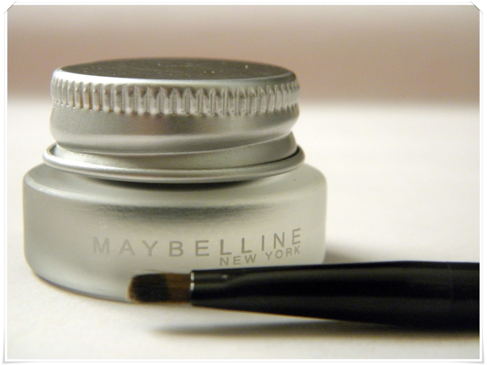 Maybelline EyeStudio Lasting Gel Liner