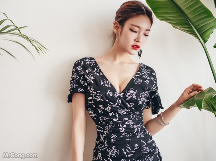 Beautiful Park Jung Yoon in the April 2017 fashion photo album (629 photos) photo 7-5