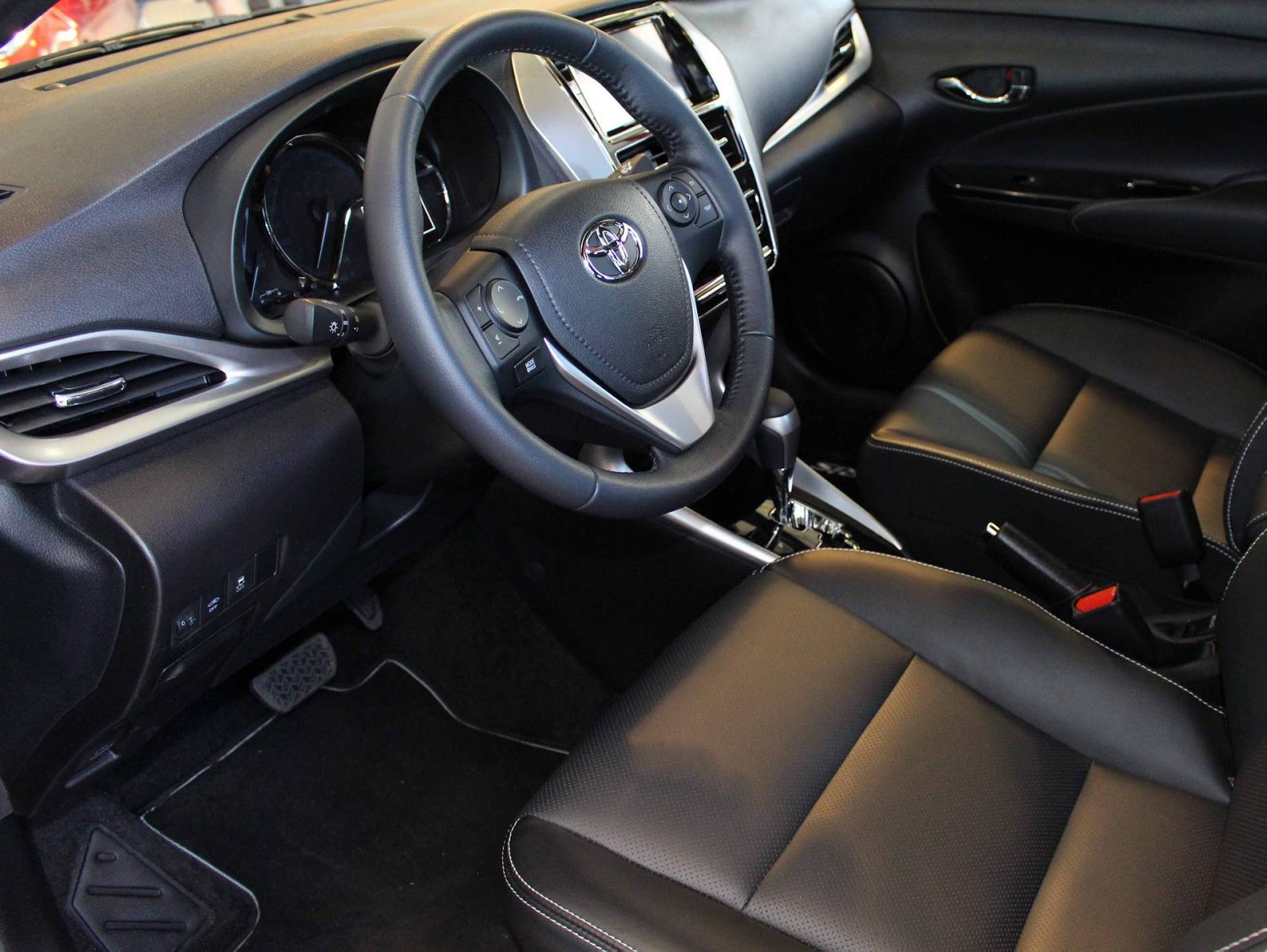Toyota Yaris Hatch Xls 1 5 Versao Topo De Linha Avaliacao
