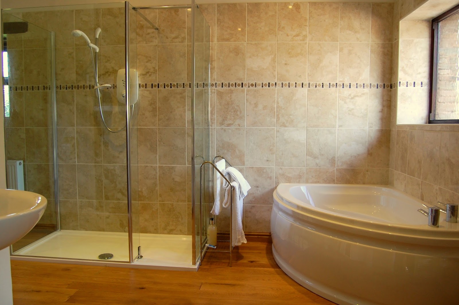 Types of Bathtubs by Leisure Concepts A Few Important Guides to Choose