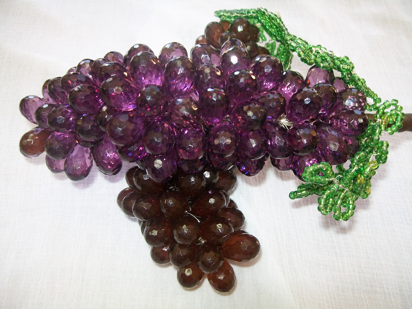 Mrs. Mango for accessories : عنقود عنب Cluster of grapes crystal