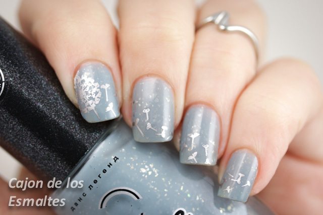review MoYou London stamping plates - Pro collection 04 - dandelion