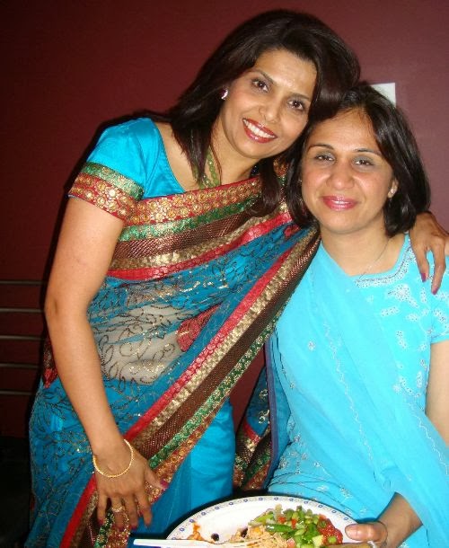 Indian Beautiful Cute Desi Aunty Photos