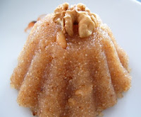 http://www.tasteandflavours.com/2012/08/suji-ka-halwa-semolina-pudding.html