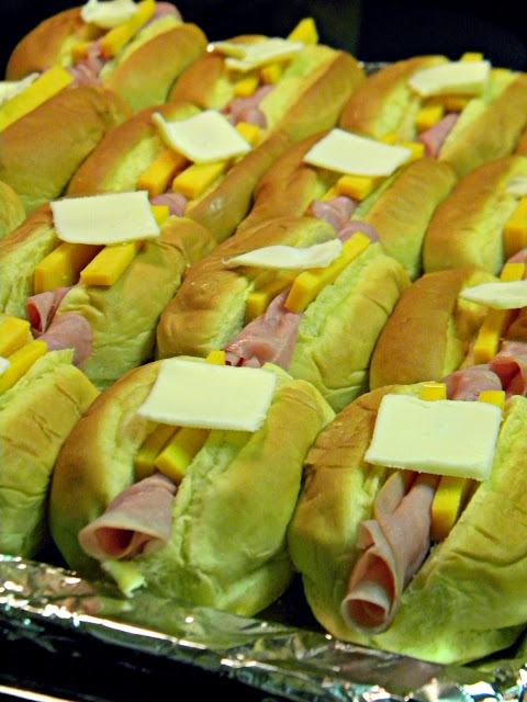Ham & Cheese Breakfast Rolls via @labride