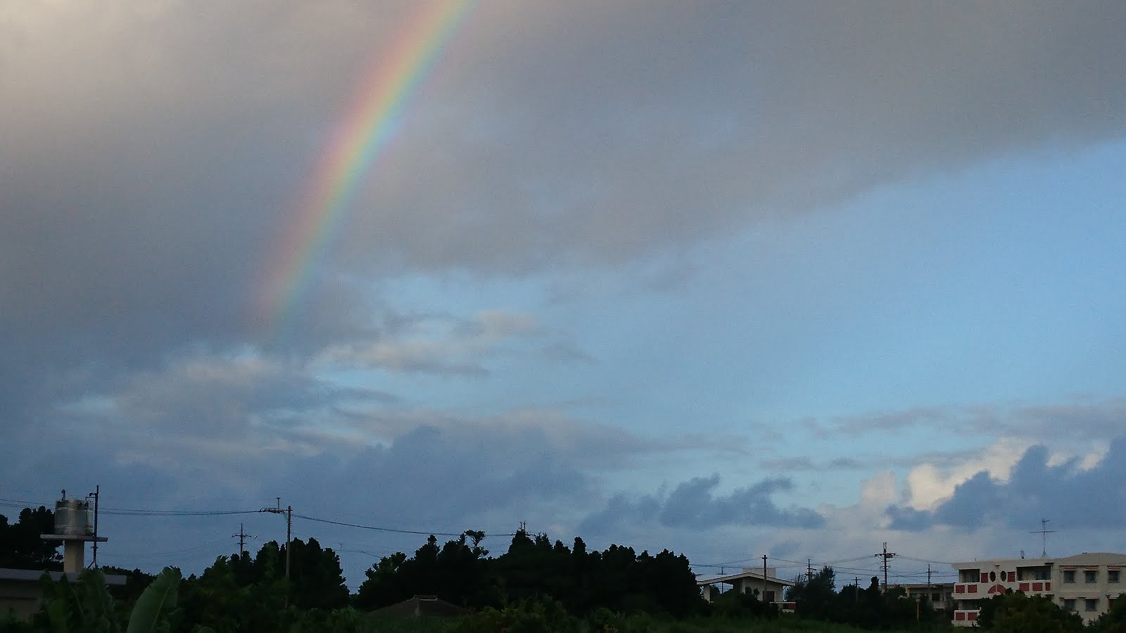 かふぅ村屋上からの虹