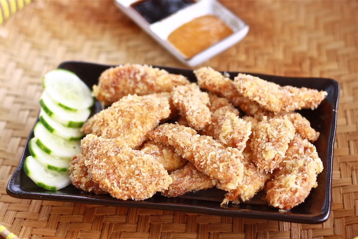 Crunchy chicken tenders (Japanese chicken katsu) by Season with Spice