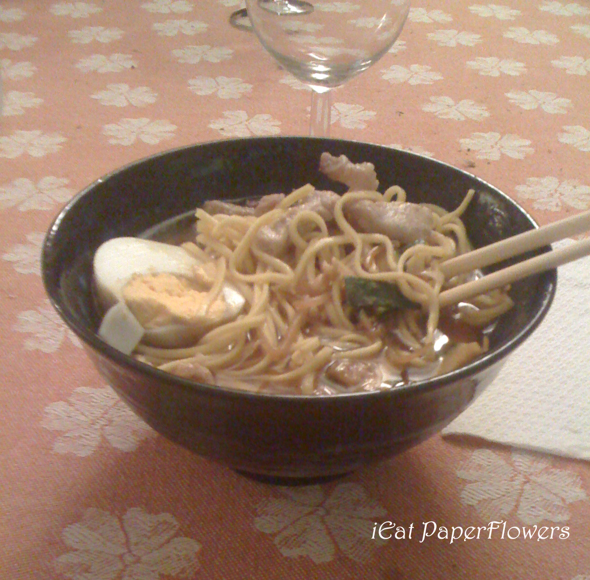iEatPaperFlowers Ramen a modo mio