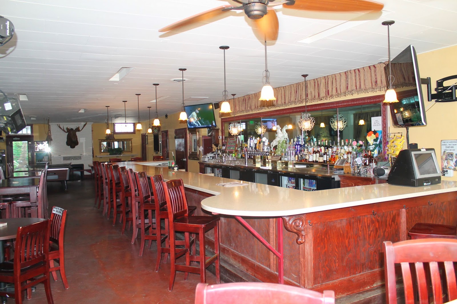 Jeeps Pubs Taverns and Bars White Horse Saloon (Arlington, Washington)