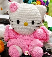 http://www.clasesdecrochet.com/2015/02/kitty-crochet-paso-paso-gratis-amigurumis.html