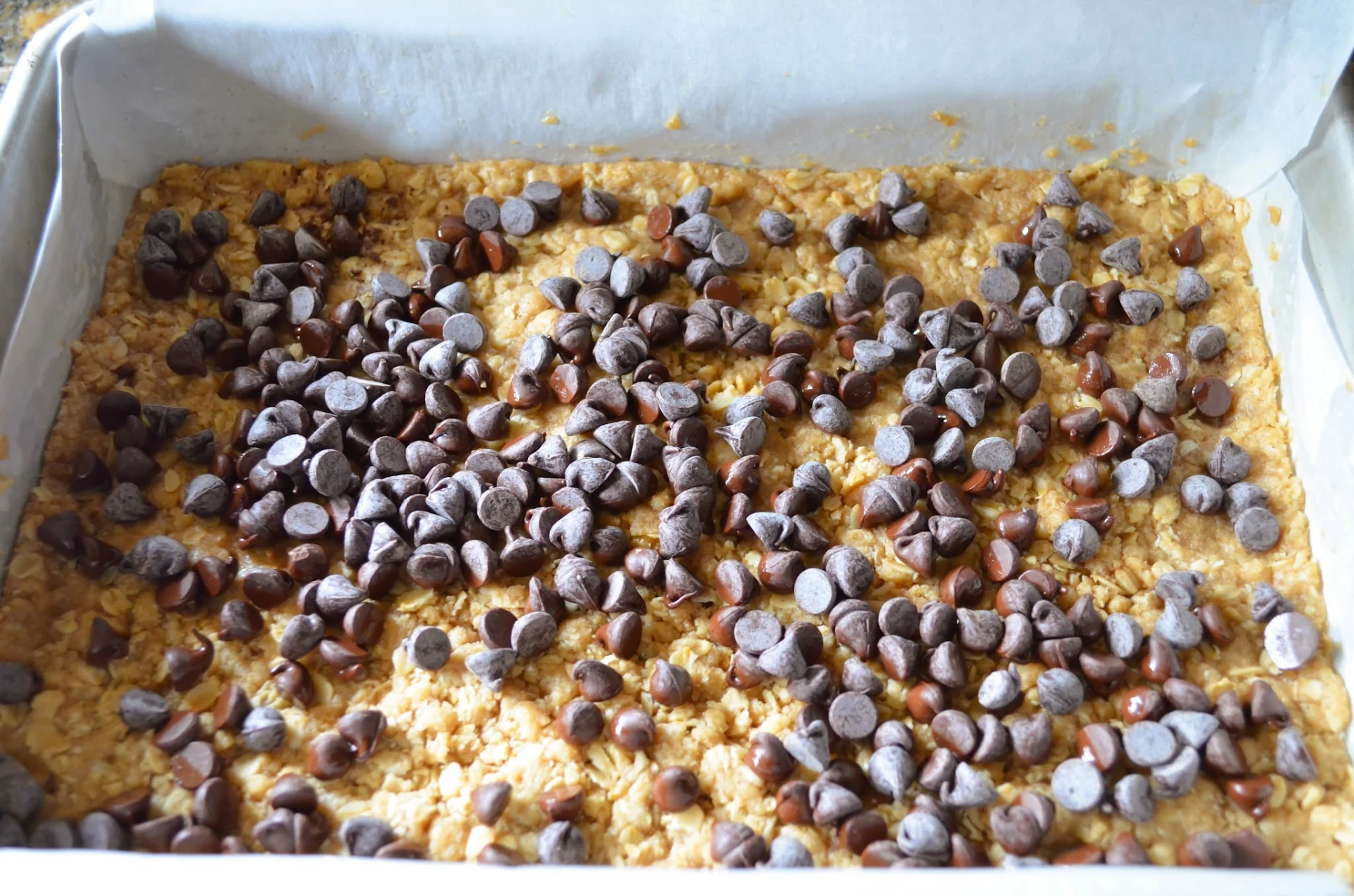 Oatmeal-Chocolate-Caramel-Carmelitas-Chocolate-Chips-Nuts-Caramel.jpg