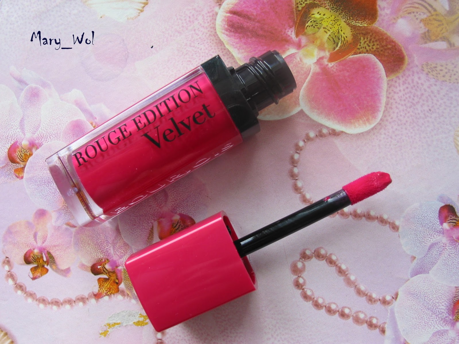 Mary_Wol's Blog: Бархатный флюид для губ ROUGE EDITION VELVET от BOURJOIS