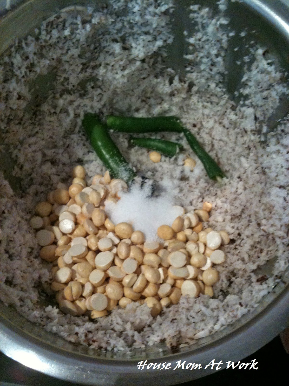 House Mom At Work Coconut Dalia Chutney for Idli / Dosa