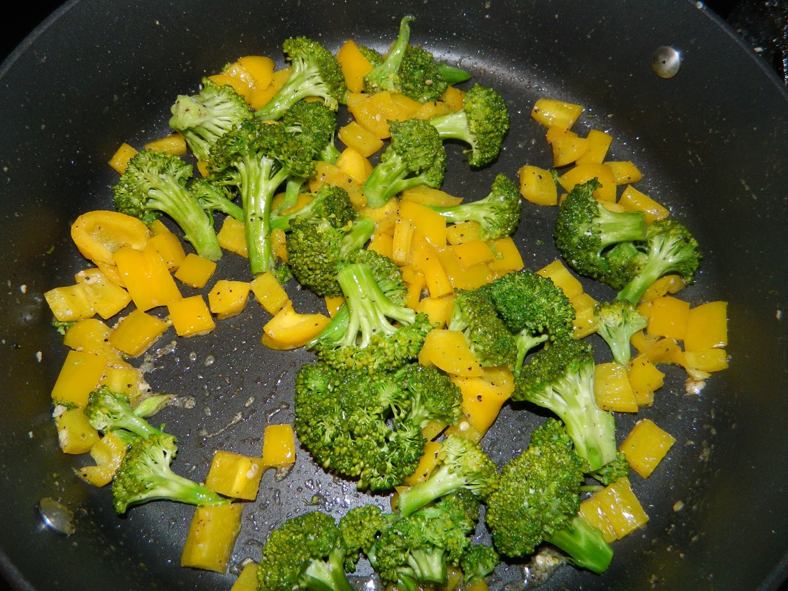 Sugar Ant's kitchen: Chicken in Crown Royal Cream Sauce