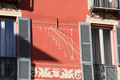 Sundial 3 in Piazza San Pietro, Mondovì - Hours Since Last Sunset