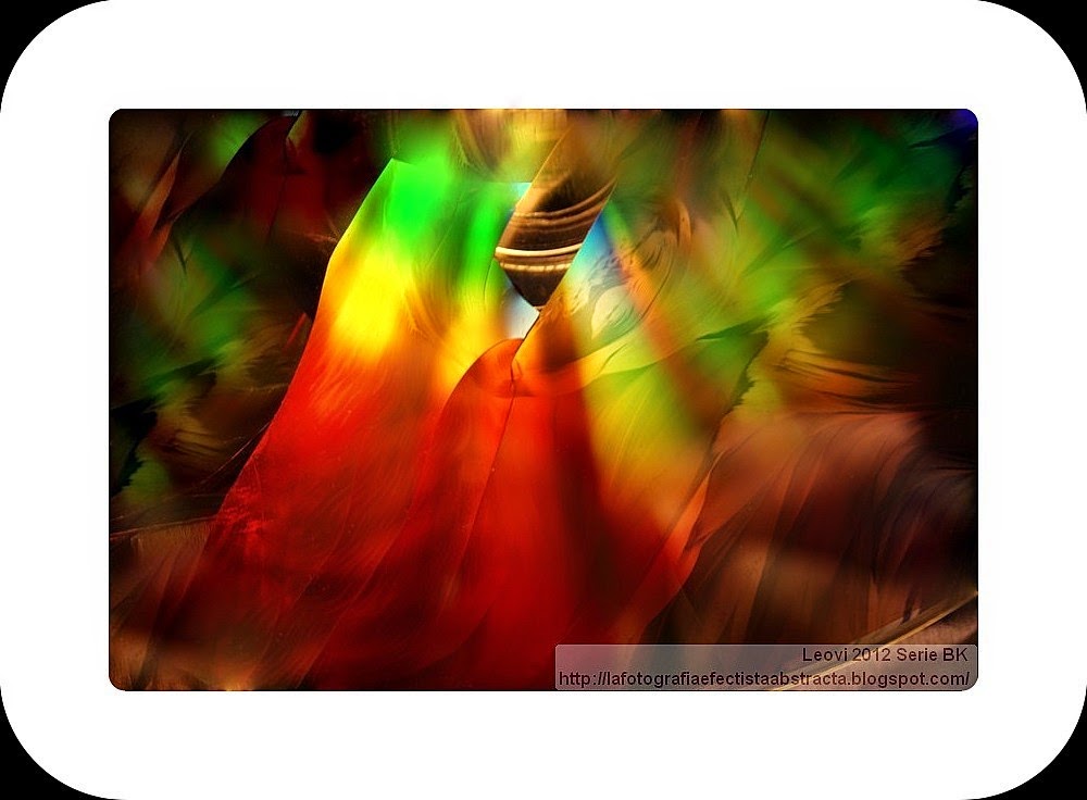 Foto Abstracta 3174 La luz de tus Secretos me mantiene vivo - The light of your Secrets keeps me alive Foto Abstracta 3174 La luz de tus Secretos me mantiene vivo - The light of your Secrets keeps me alive