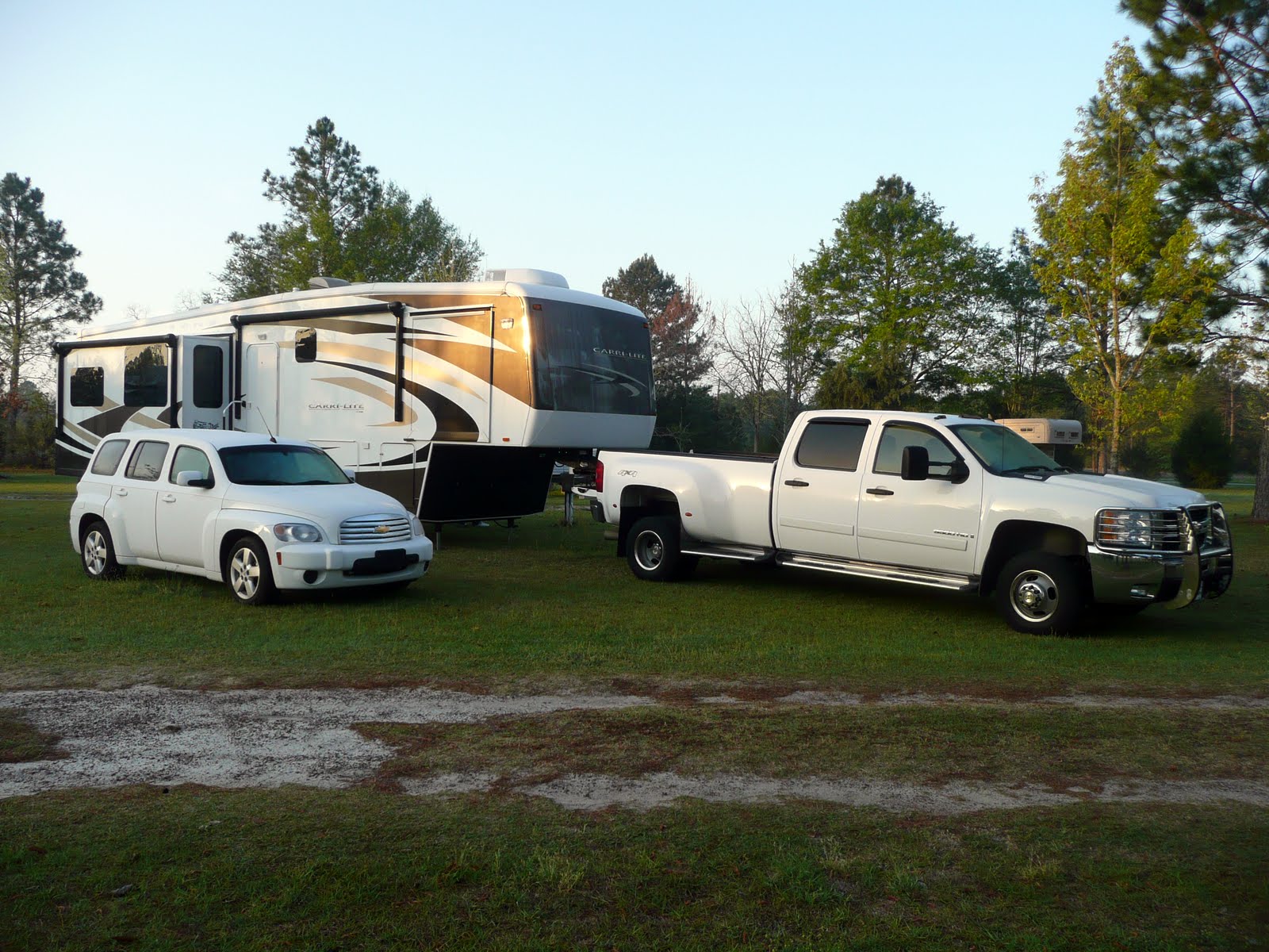 Bob and Linda's RV Travels Paradise Lake RV Park Brookfield GA Mar 2011