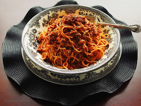 Iranian Macaroni (Spaghetti) with Meat Sauce