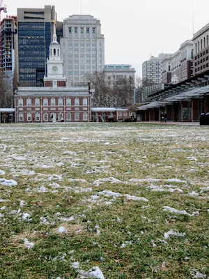 Independence Hall in Philadelphia viewed from across Independence Mall in winter
