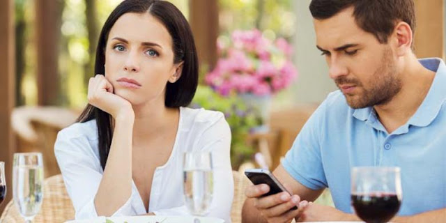 Waspadai 3 Tipe Wanita Ini Sebagai Penghancur Rumah Tangga Orang Waspadai 3 Tipe Wanita Ini Sebagai Penghancur Rumah Tangga Orang