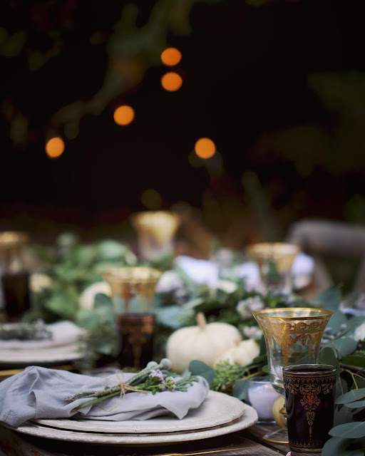 Simple Elegant Gold & Lavender Autumn Table