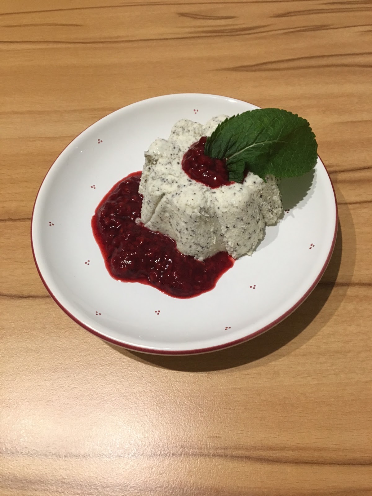{Kuchenjunkie}: Dessert mit Mohn II