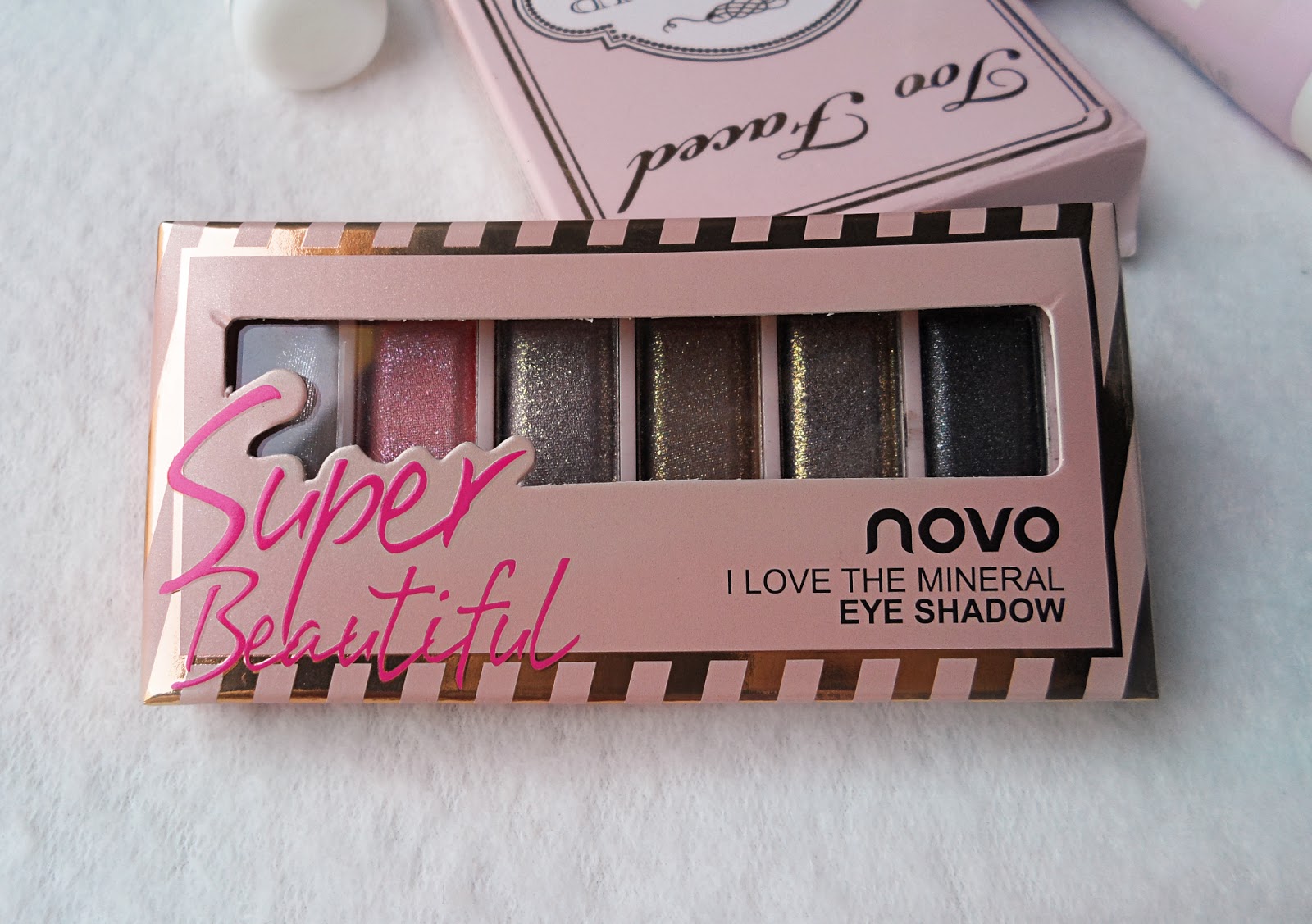 shimmer eyeshadow palette born pretty store review swatches pictures