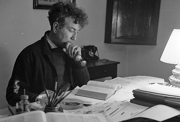 Favorite Poems A Slice Of Wedding Cake By Robert Graves