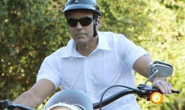 George Clooney sufrió un serio accidente de #motocicleta