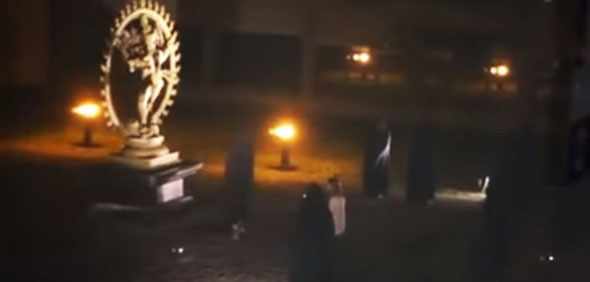 Simulación De Sacrificio Ritual Humano Es Filmado En CERN Cern-ritual
