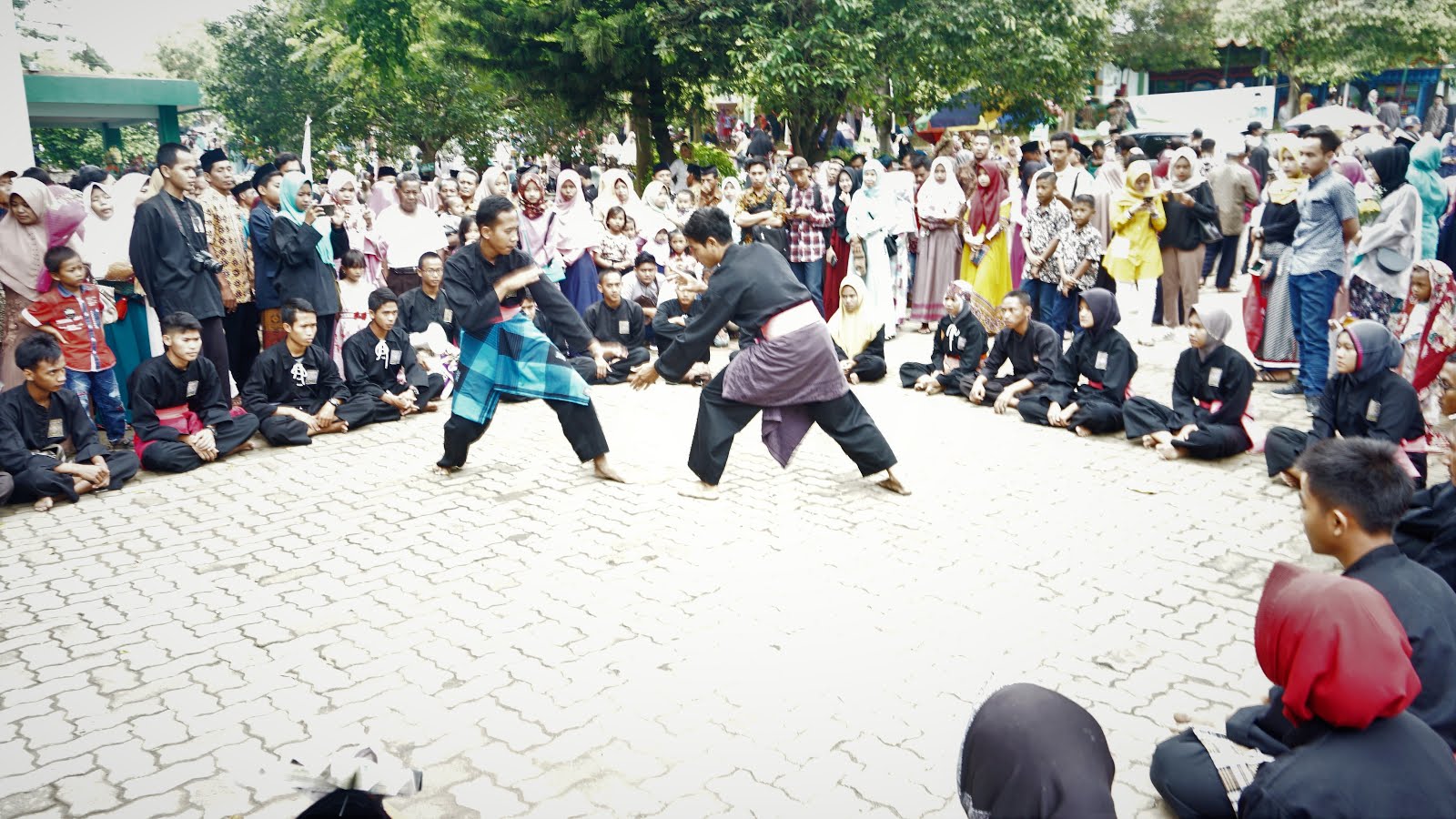 30 Anggota Ukm Psht Tunjukkan Skill Pencak Silat Saat Jemput