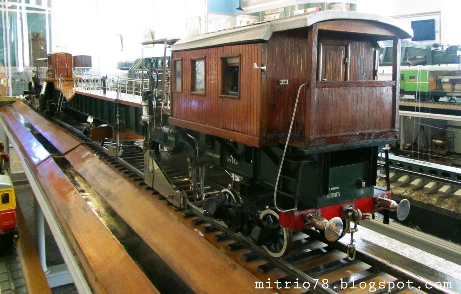 Миттельшпиль: Часть третья. Современная железная дорога. Макеты поездов.