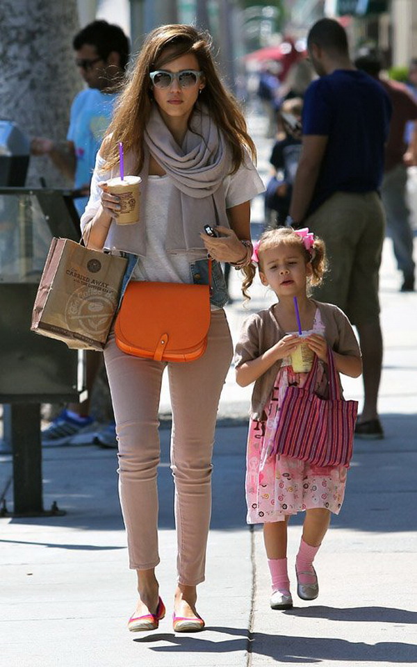 My Sweet Days: Honor Marie Warren with mother Jessica Alba