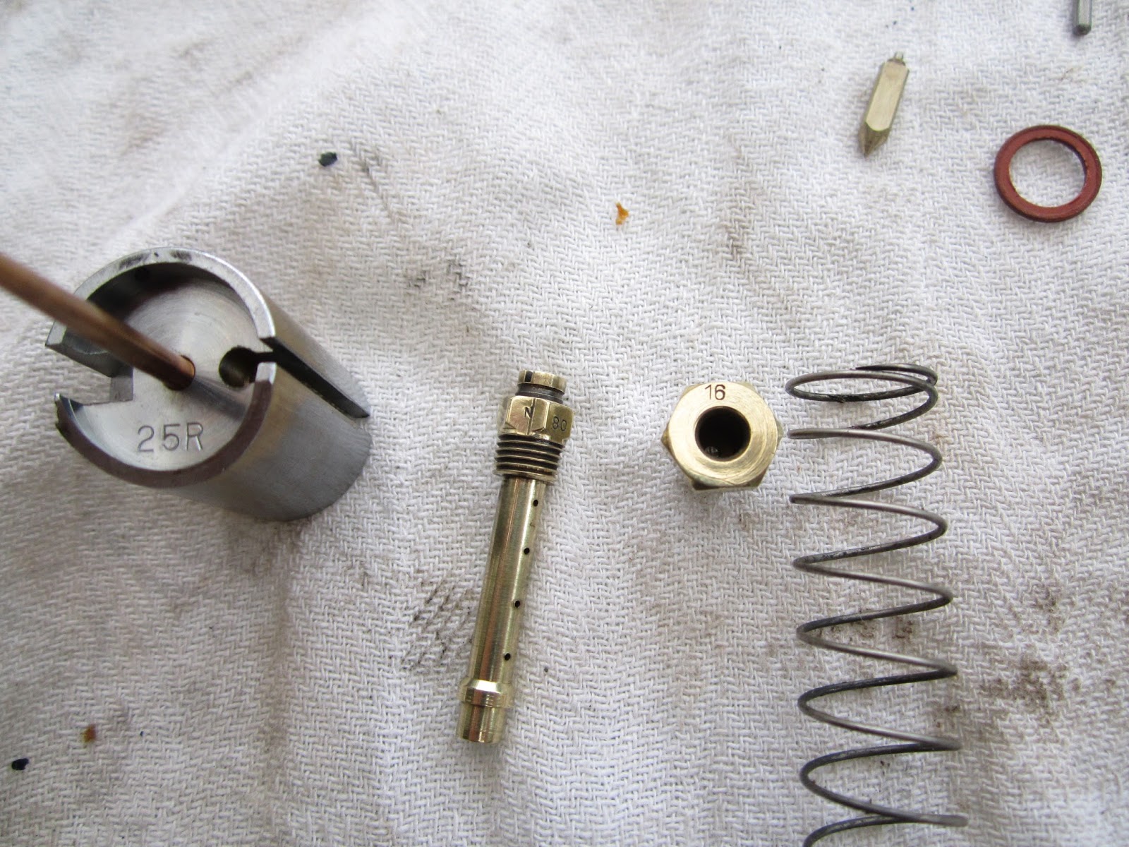 Restoration Yamaha RD125 A: Fixing the Teikei carbies
