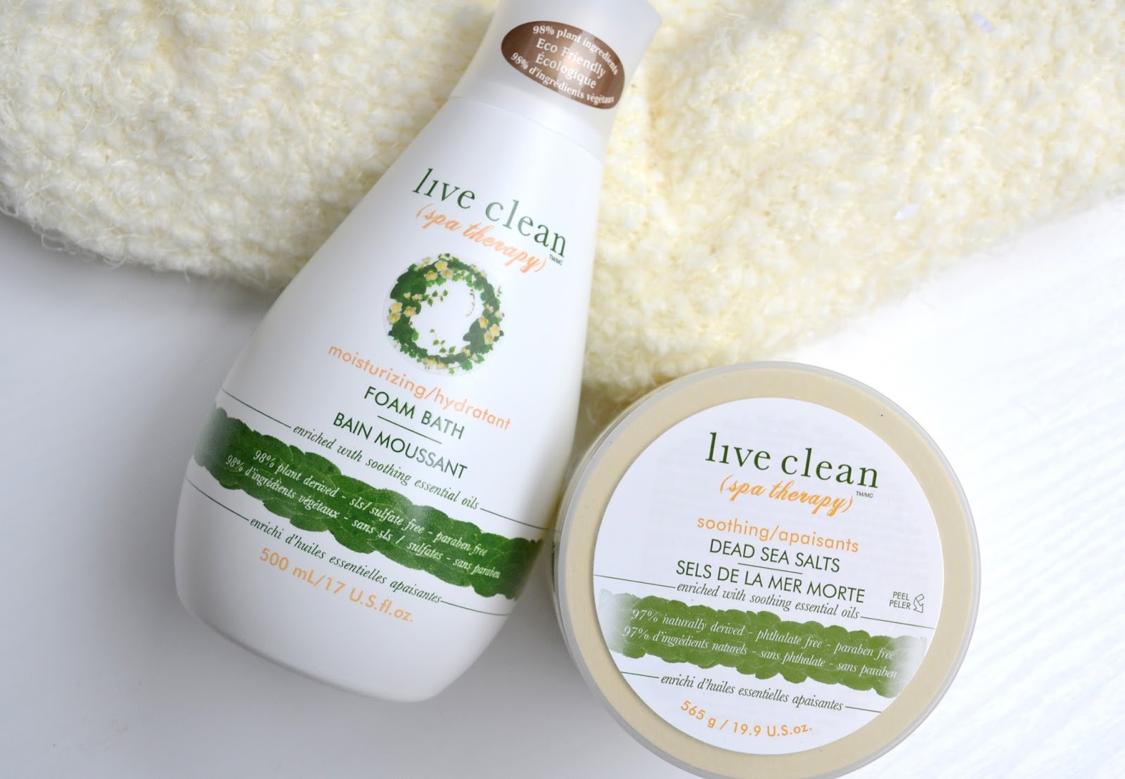 BATH & BODY Relaxing with Live Clean Spa Therapy Cosmetic Proof