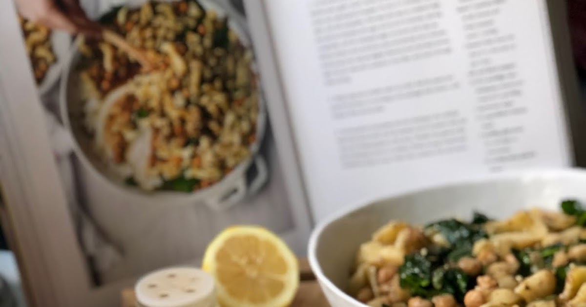 Ottolenghi's Pasta w/ Chickpea, Spinach & Z'atar