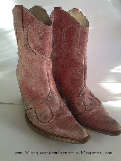 Blanqueando mi armario: Botas camperas rosas