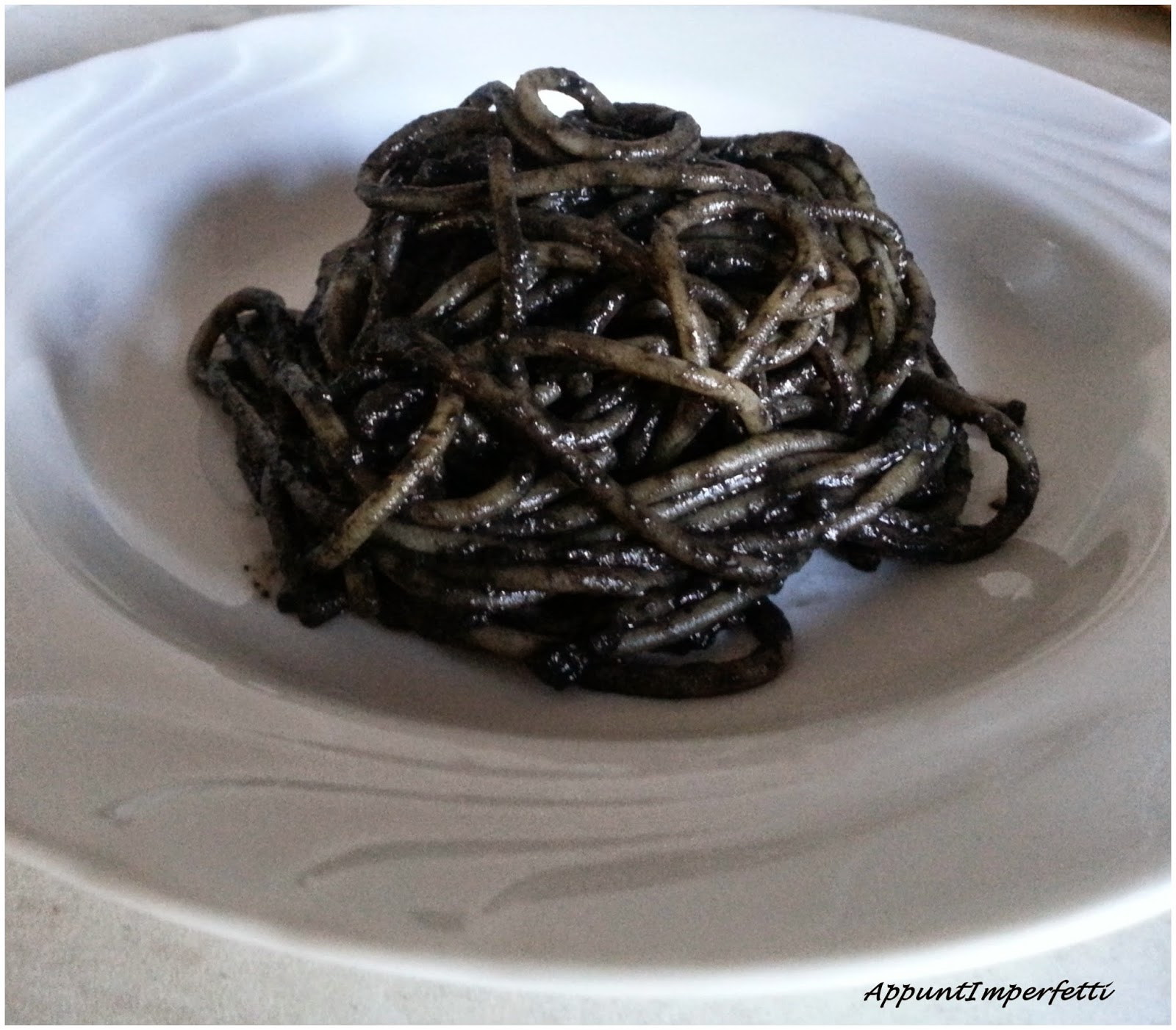 spaghetti al nero di seppia già pronti come condirli