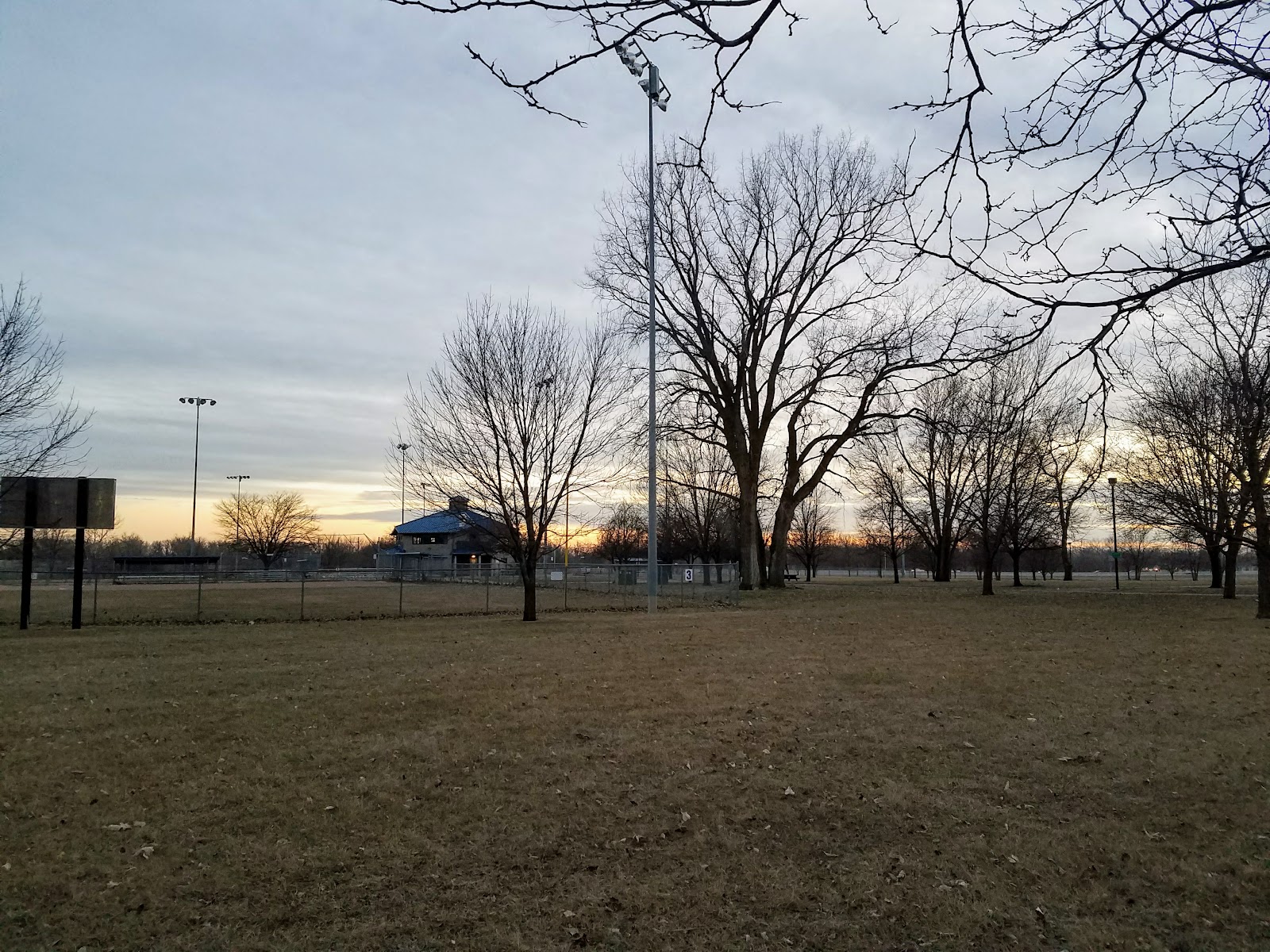 History and Culture by Bicycle Sunset Riverside Park, Sioux City, Iowa, 01/10/2017