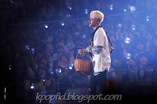 Foto Keren Jin BTS saat konser di panggung Foto Keren Jin BTS saat konser di panggung