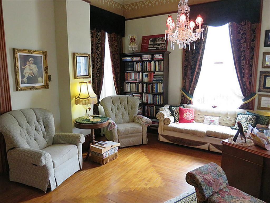 Sweet House Dreams 1899 Victorian Bed and Breakfast in Galveston, Texas