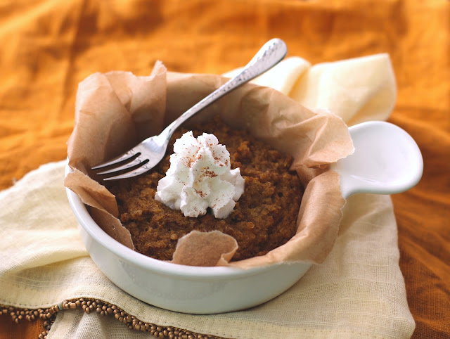 Looking for a tasty dessert for breakfast? Try this healthy Single-Serving Pumpkin Quinoa Flake Microwave Muffin! It's sugar free, gluten free, and vegan!