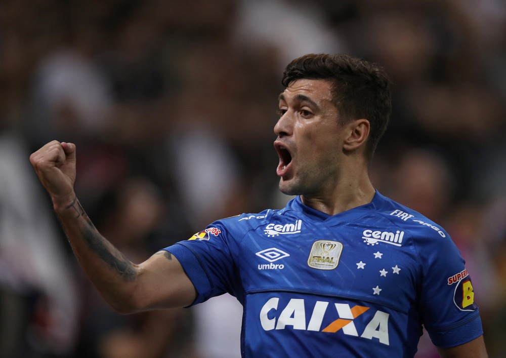 Flamengo oferece maior salário do elenco a Arrascaeta e já conta com Flamengo oferece maior salário do elenco a Arrascaeta e já conta com