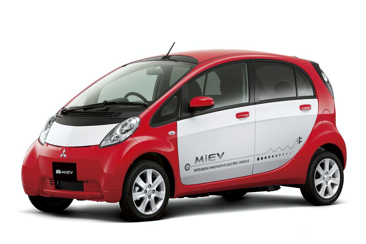 Mitsubishi i обзор